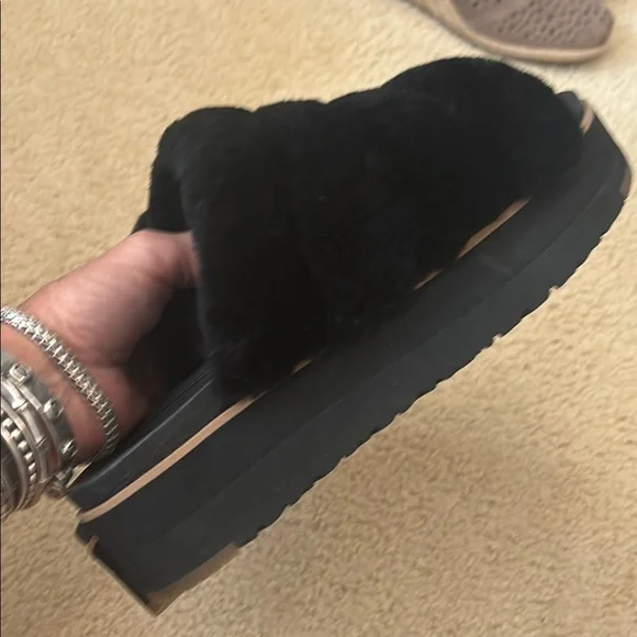 UGG Black Plush Slippers Cozy Indoor Footwear - Picture 3 of 4